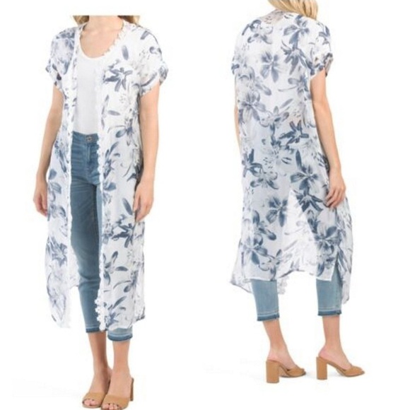 Blue and White Oversized Tunic Top - Picture 1 of 9
